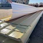 لوح بديل الصاج الكوري UPVC معرج 6 متر سمك 2.5 مم 4 طبقات، عازل للحرارة، مقاوم للمياه والعوامل الجوية، ثابت اللون، بضمان 10 سنوات